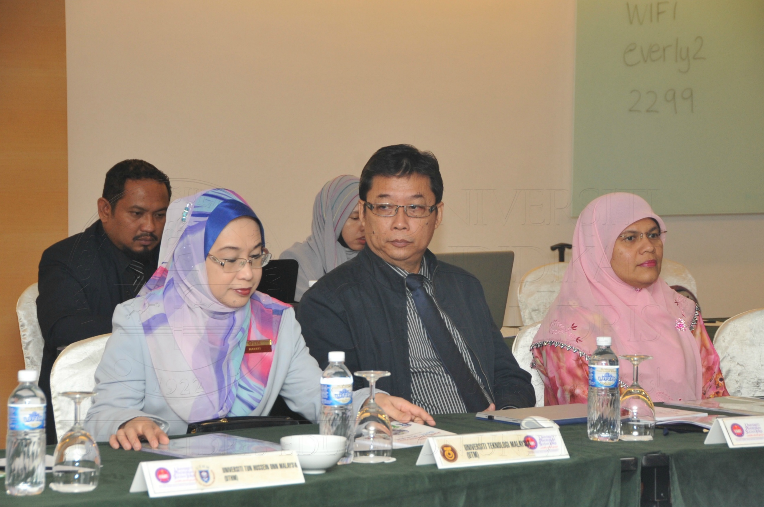 PRO15 160 MEGNATIC HAS 9668